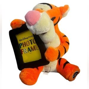 NWT Walt Disneys Winnie the Pooh Tigger Plush Picture Frame